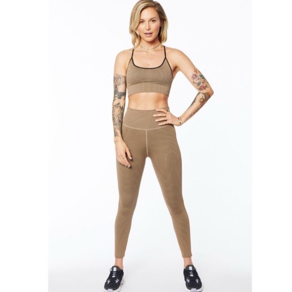 Good American Ribbed leggings - Picture 2 of 10